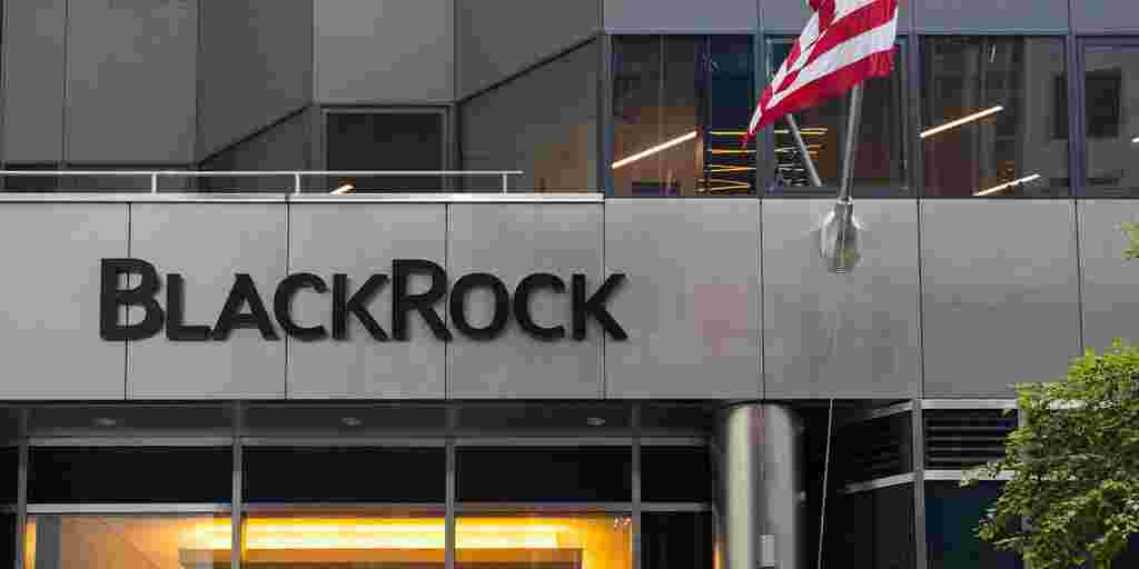 BlackRock Overtakes Grayscale in the Crypto Race Thanks to Booming Bitcoin ETFs