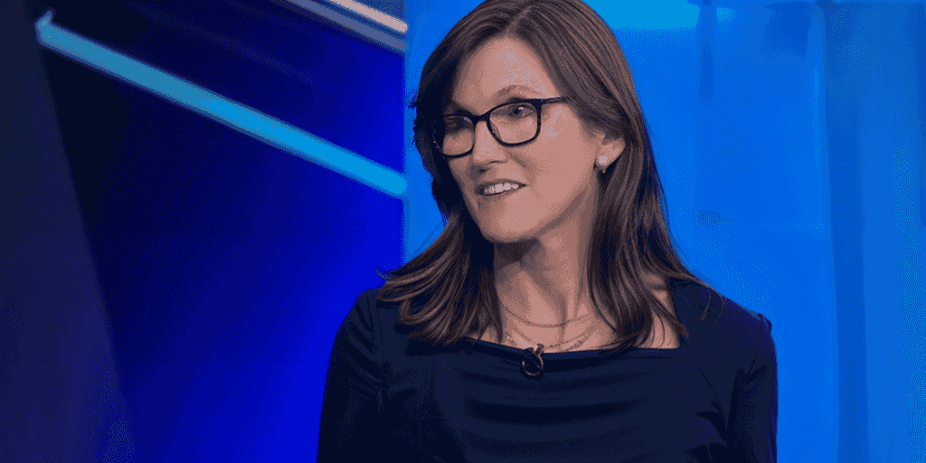 Cathie Wood Dumps Coinbase Amid Crypto Crash - Inside ARK's Bold Move