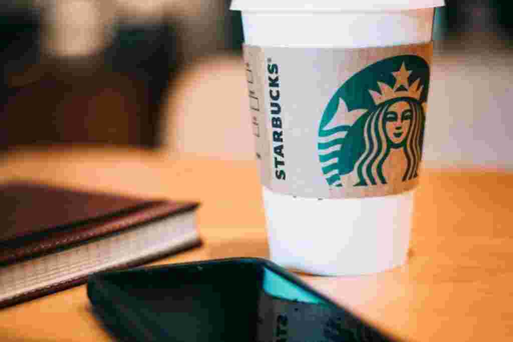 The Ultimate Guide to Acquiring Starbucks Shares: Key Benefits and Drawbacks Revealed