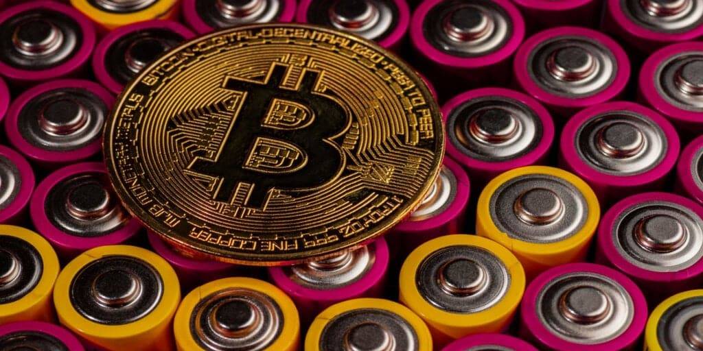 Decrease in Bitcoin Mining Difficulty Hints at Approaching Price Low
