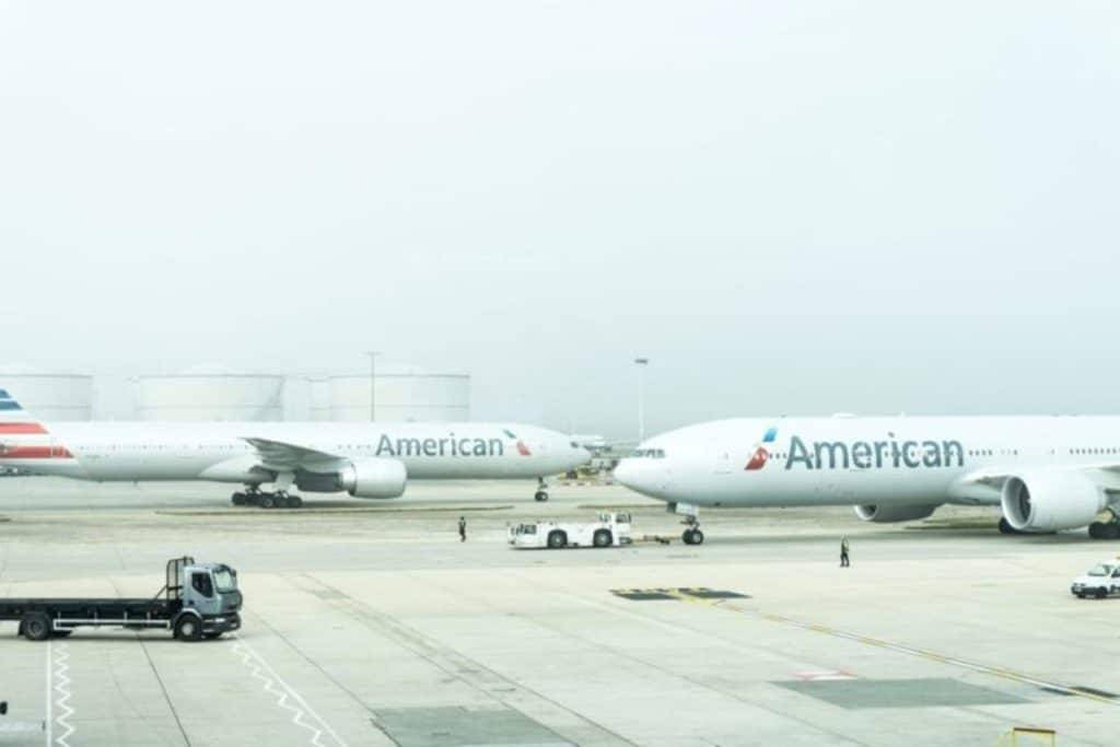 Discover the Ultimate Guide to Purchasing American Airlines Stock Today