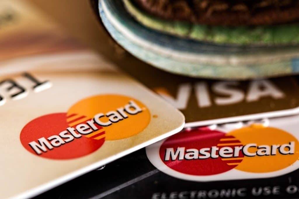 Top 5 Blockchain-Enabled Credit Cards Transforming Finance for the Average User