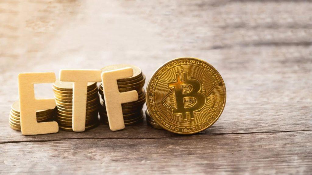 Crypto Gaming Boosts Bitcoin ETFs: $384M Record Inflow