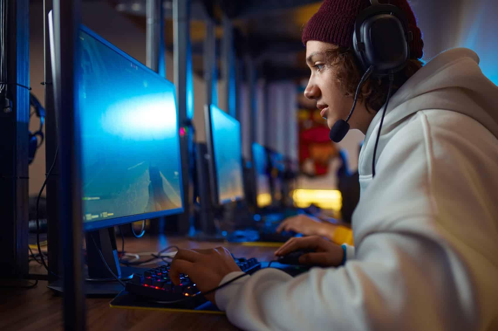 Best Play-To-Earn Game list Developers 2023